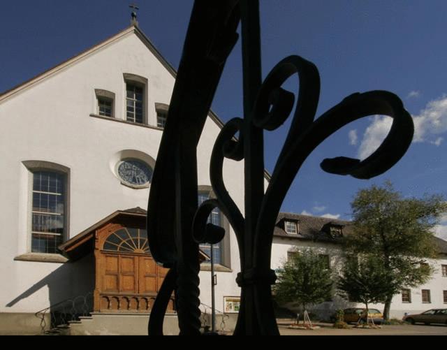 Seminar- Und Gaestehaus Im Kloster ベツァウ エクステリア 写真