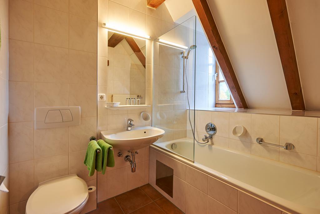 Seminar- Und Gaestehaus Im Kloster ベツァウ エクステリア 写真