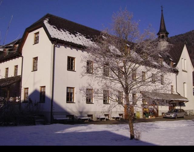 Seminar- Und Gaestehaus Im Kloster ベツァウ エクステリア 写真